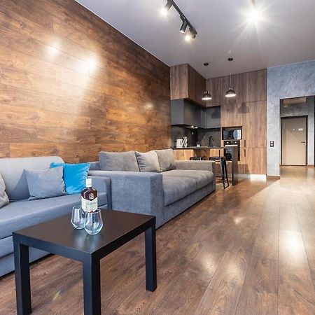 קייב Luxury Apartments Smartplaza Obolon Metro Minskai מראה חיצוני תמונה