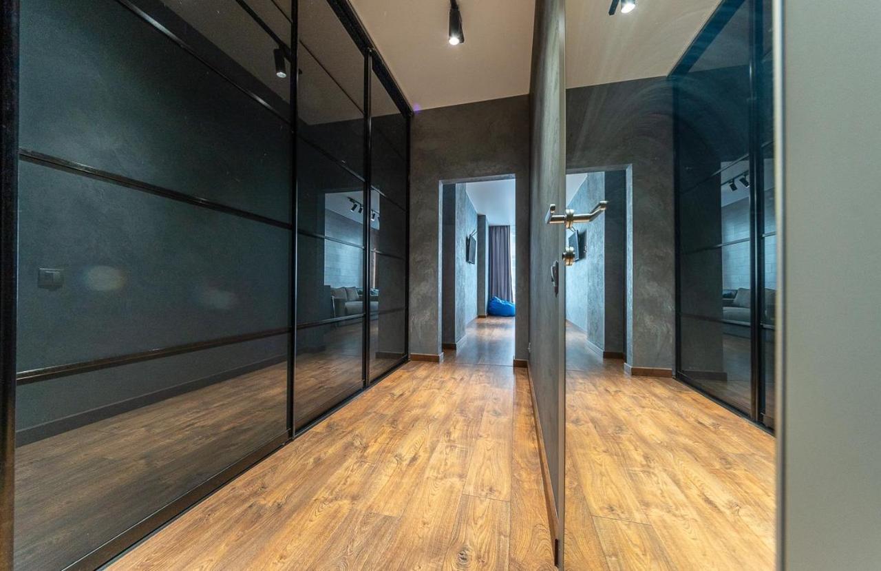 קייב Luxury Apartments Smartplaza Obolon Metro Minskai מראה חיצוני תמונה
