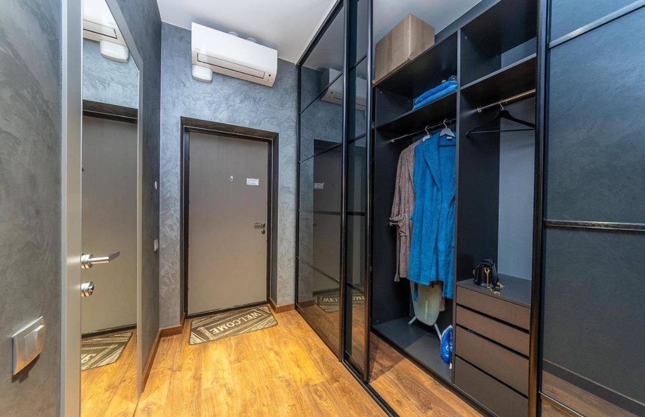 קייב Luxury Apartments Smartplaza Obolon Metro Minskai מראה חיצוני תמונה